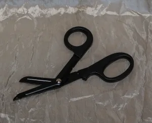 Black Trauma Shears