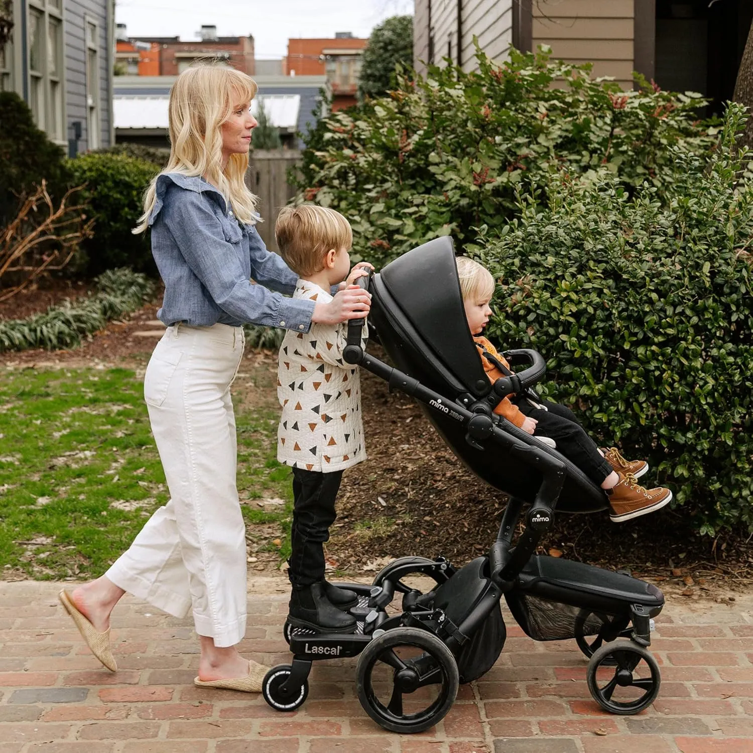 BuggyBoard Maxi Universal Stroller Board, Fits Strollers Including UPPAbaby, Baby Jogger, Bugaboo, No Need for a Double Stroller for Infant and Toddler, Max Weight 66 lbs, Black