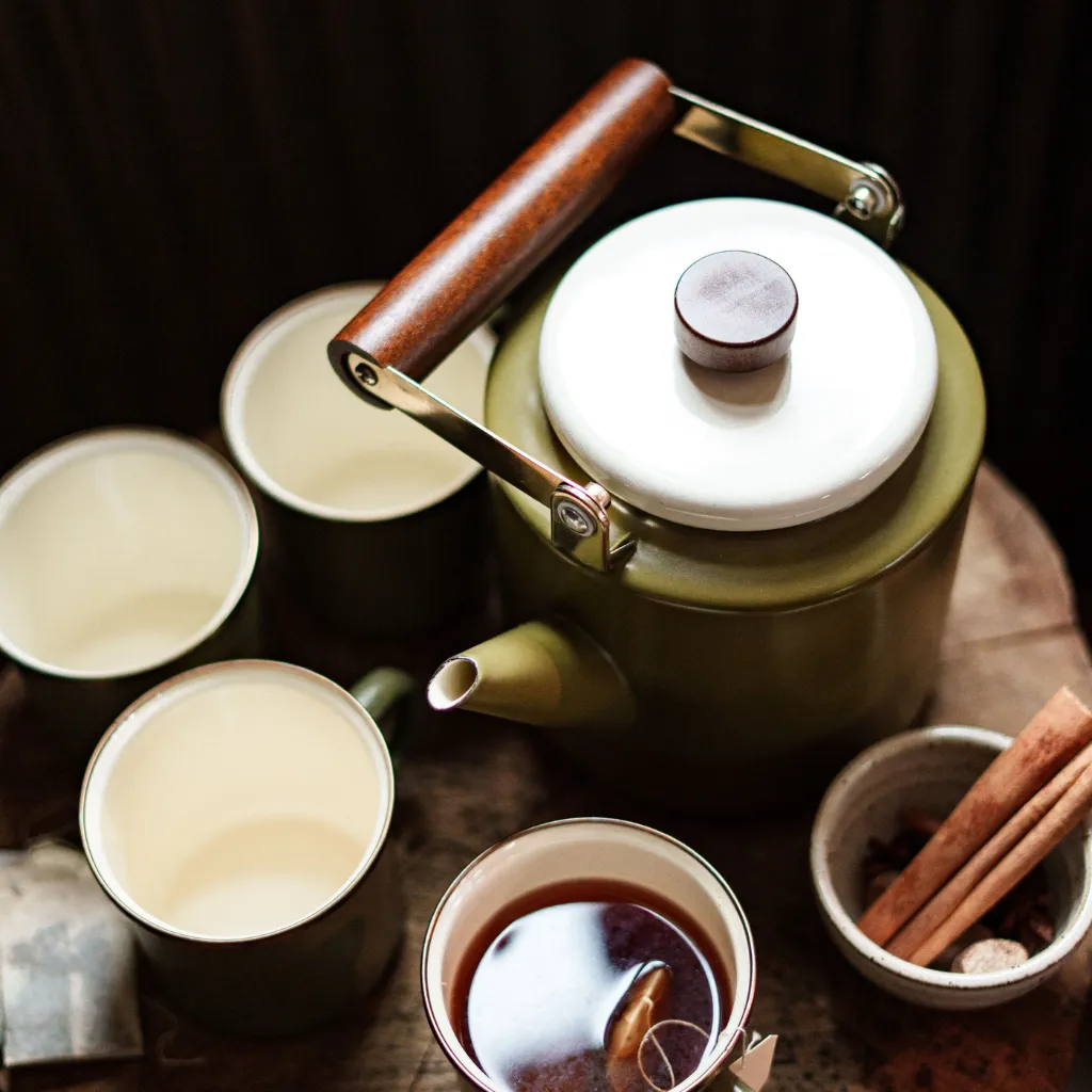 Enamel Two Tone Kettle