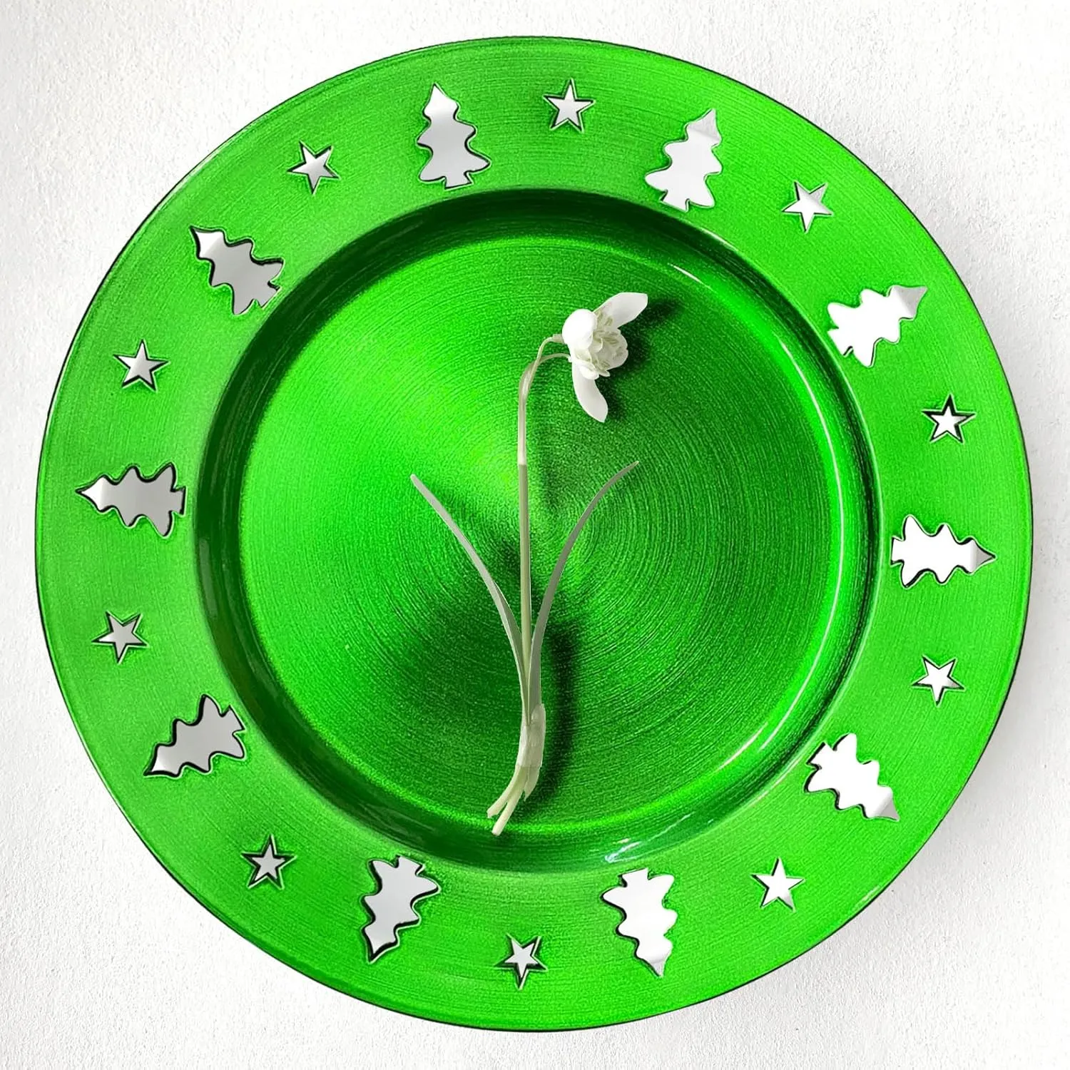 Green Christmas Tree Charger Plates - 13" Reusable Openwork Holidays Party Decorations Round Chargers for Dinner Plate - Elegant Table Setting Centerpieces 6 Pack