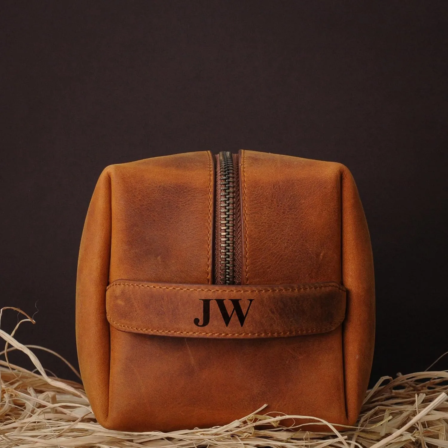 Handcrafted Leather Toiletry Bag for Cosmetics, Handmade Leather Dopp Kit to Keep Toiletries for Travels, Camel, Small
