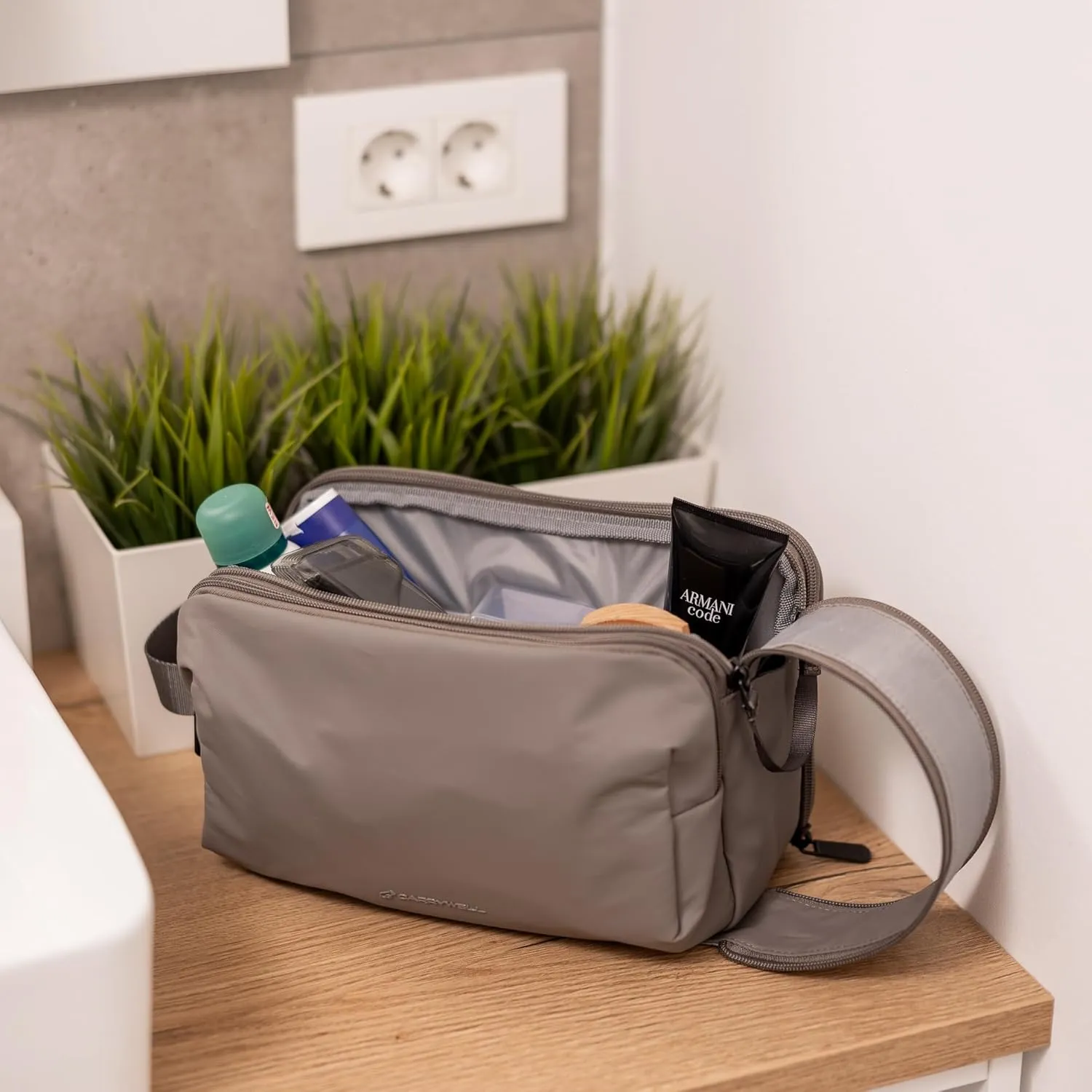 (Not Made In China) Toiletry Bag For Men, Travel Organizer, Men's Dopp Kit, Waterproof Shaving Bag for Toiletries and Accessories, Interior Compartments and Pockets (Gray)