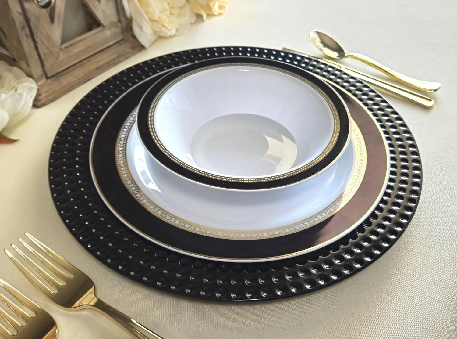 " OCCASIONS " 40 pcs Round 13'' Round Acrylic Plastic Wedding Chargers, Dinner Party Decoration Charger Plates (Hammered Black)