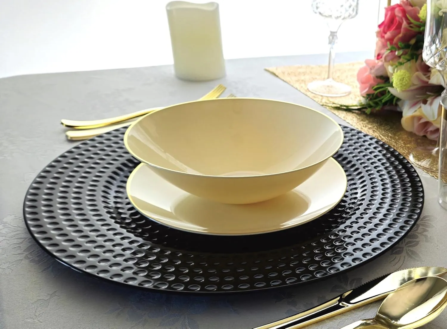 " OCCASIONS " 40 pcs Round 13'' Round Acrylic Plastic Wedding Chargers, Dinner Party Decoration Charger Plates (Hammered Black)