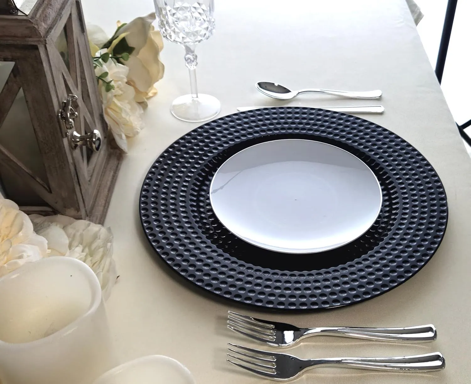 " OCCASIONS " 40 pcs Round 13'' Round Acrylic Plastic Wedding Chargers, Dinner Party Decoration Charger Plates (Hammered Black)