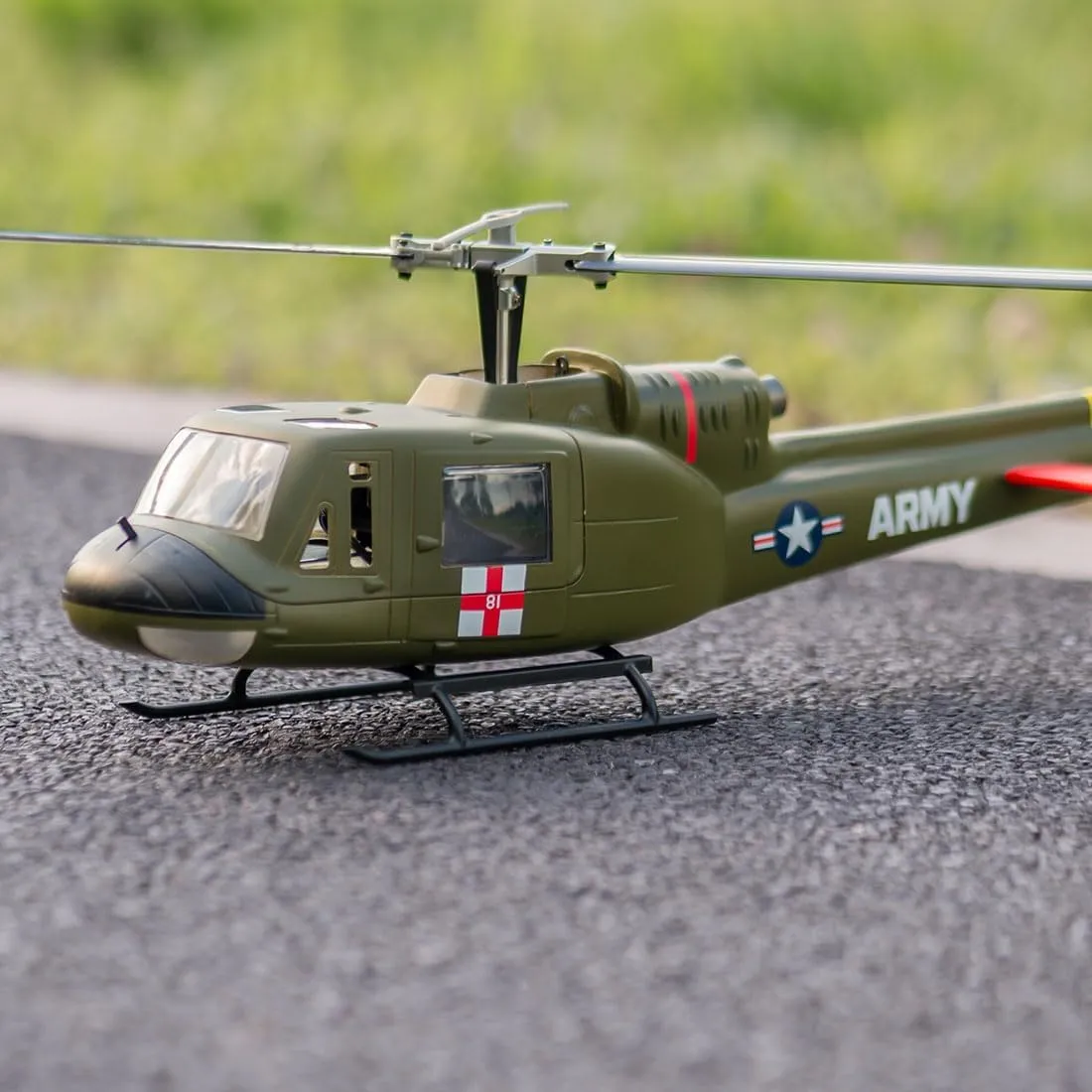 RC Helicopter with GPS for Adults, UH1-V4 Huey 470-Class 2.4G 6CH Dual Brushless Motor RC Military Helicopter (Right-Hand-Control)