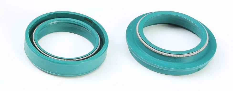 SKF KITG-45S Fork Seal Kit - Green - One seal and wiper, 45 mm, SHOWA