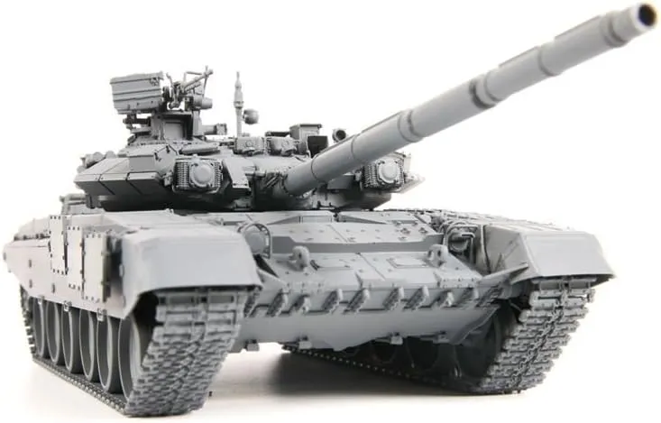 Zvezda Models 1/35 T-90 Russian Main Battle Tank